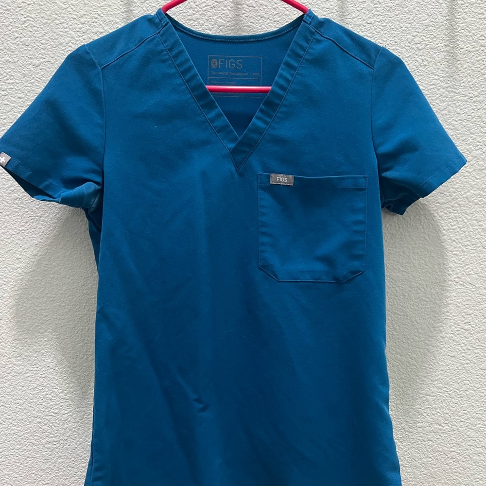 Figs Catarina Scub Top in Alps Blue XXS